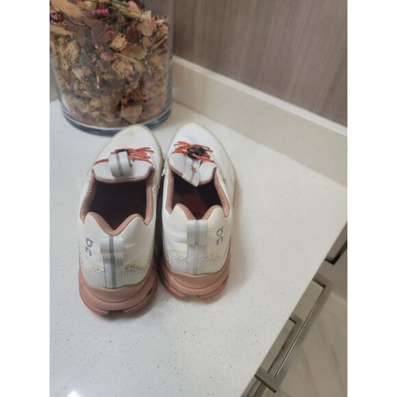 On Cloud Cloudaway White Peach Running Athletic Shoes Women’s Size 8 - Picture 3 of 6